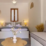 κυκλαδίτικο Kiónia